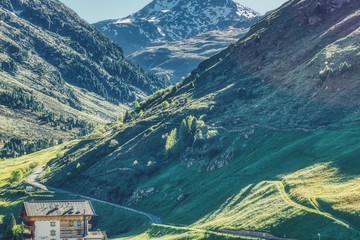 Dolina alpejska w Austriackim Tyrolu, wieś Vent niedaleko Sölden © Jarek Witkowski