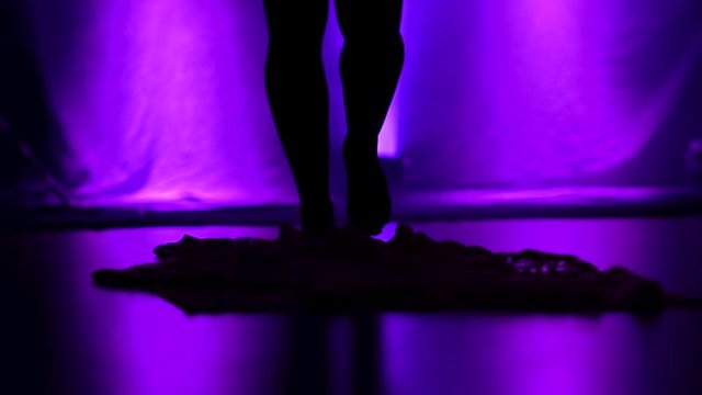 walking orginal color woman silhouette