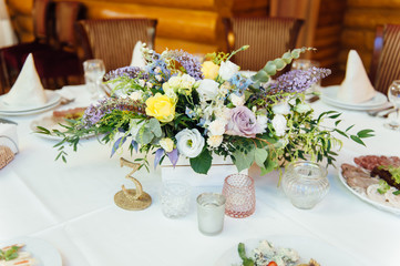 Luxurious wedding presidium in white with silver elements.