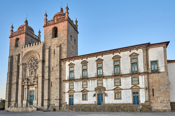 Fototapeta na wymiar Portugal. Porto Cathedral and Church Art Museum (Museu do Tesouro da Se)