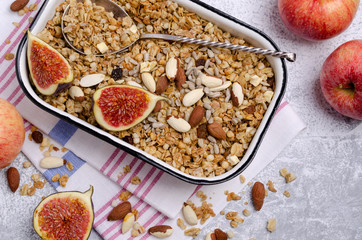 Granola with fruit