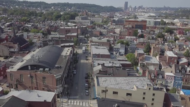 4K Drone footage of Pittsburgh as seen from Lawrenceville