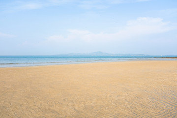 Fototapeta na wymiar Beautiful Pattaya Beach with Blue Sky, Thailand