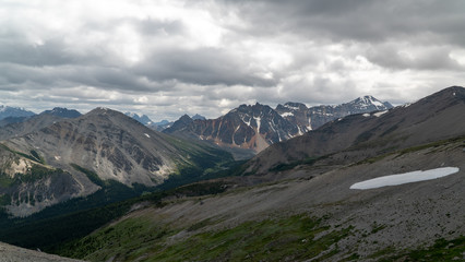 Obraz premium cloudy mountains