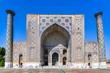 Fototapeta na wymiar Registan - Samarkand, Uzbekistan