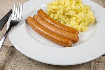 saucisse et purée