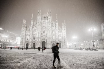 Cercles muraux Milan Neige sur la place du dôme, Milan, Italie