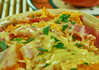 Chicken Bacon Ranch Spaghetti Squash
