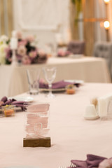 Beautifully decorated room for a wedding celebration and celebration. Decor and floristry.