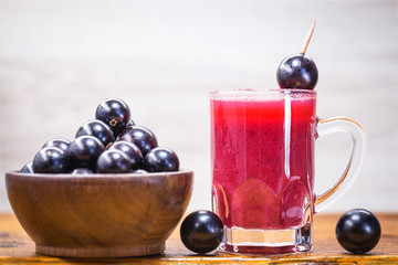 Jabuticaba juice, fruit also known as jaboticaba. Natural and organic juice, extracted directly from the fruit. Brazilian exotic fruit juice.