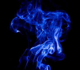 Obraz premium Blue smoke on black background