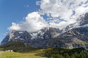 Fototapeta na wymiar Montagnes des Alpes Suisses