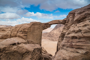 Fototapeta na wymiar Burdah rock bridge in Wadi Rum, southern Jordan