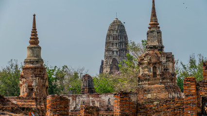 Fototapeta premium Walking through the ruins city in Thailand