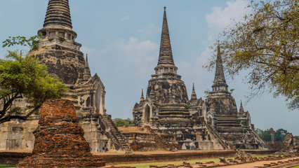 Obraz premium Walking through the ruins city in Thailand