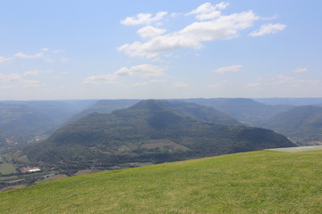 Fototapeta na wymiar Panoramic view of the Ninho das Águias (Eagle's Nest), located in the northwest of the municipality of Nova Petrópolis. It is one of the best hang gliding locations in the state of Rio Grande do Sul.