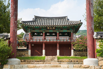 Gimhaehyanggyo is a school building of Joseon Dynasty.