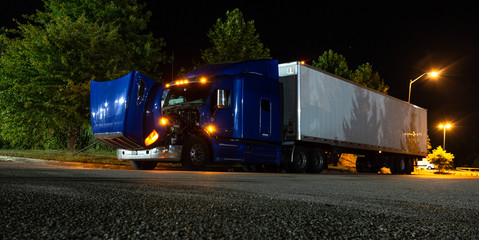 Freight truck industry. Dry Van and trailer  © Yevgeniy