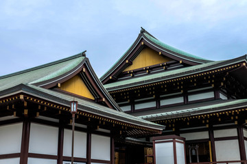 Fototapeta na wymiar Ancient japan wood house with roof of Japan buddhism temple architecture of Naritasan Shinsho-ji Shrine in Narita, Japan