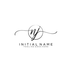 Obraz premium NJ Initial handwriting logo with circle template vector.