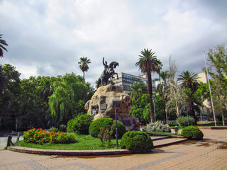 Fototapeta na wymiar Monument to José de San Martín in Plaza San Martín