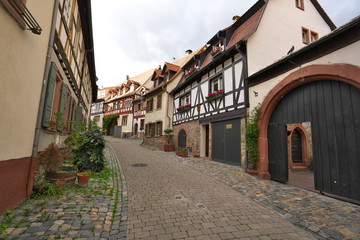 Fototapeta na wymiar Gerberbachviertel in Weinheim