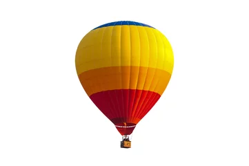 Zelfklevend Fotobehang Kleurrijke hete luchtballon geïsoleerd op een witte achtergrond, met uitknippad © somchairakin