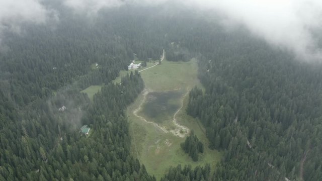 Periodic mountain lake Wildmoossee from above in the Olympiaregion in Seefeld in M&ouml;sern