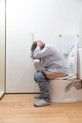 便秘の日本人シニア男性