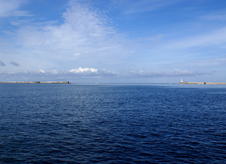 Obraz premium Entrance to the sea Bay. Beautiful sea landscape.
