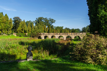 Park zamkowy  - obrazy, fototapety, plakaty