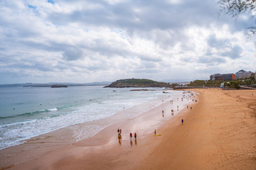 Fototapeta na wymiar La Concha Beach, Sardinero in Santander. Spain