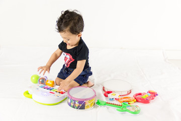 bebê e a música