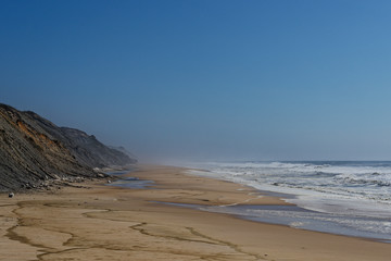 am südlichen Strand von São Pedro de Moel, Portugal