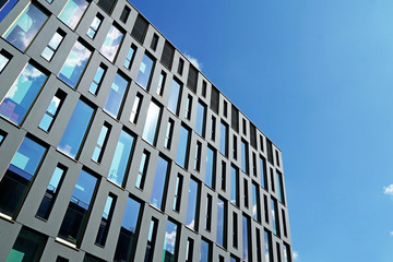 Fassade eines Bürogebäudes