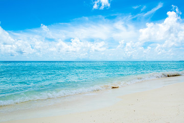 Fototapeta na wymiar Beautiful landscape of the sandy beach, Maldives island