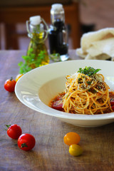 Spagetti with tomato