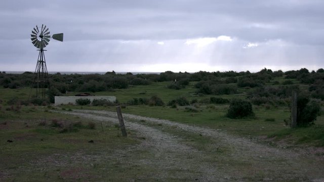 Windmill - Molino de viento en la Patagonia Argentina. Estancia