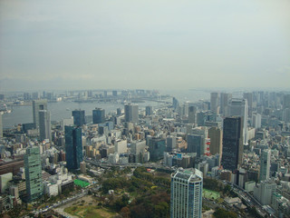 Naklejka na ściany i meble view to to tokyo city from the skyscraper