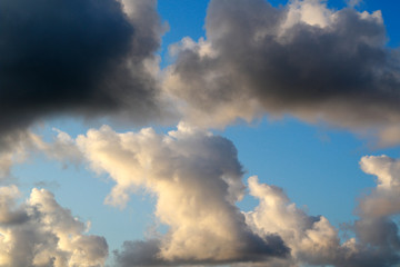 Fototapeta na wymiar dramatic cumulus clouds background