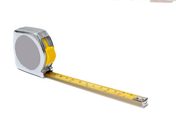 Flexometro o metro para medir en color plata con amarillo con unidades de medida de...