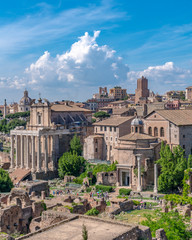 Fototapeta na wymiar Old ruins in Rome