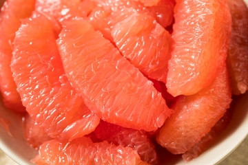 Raw Red Organic Grapefruit Slices