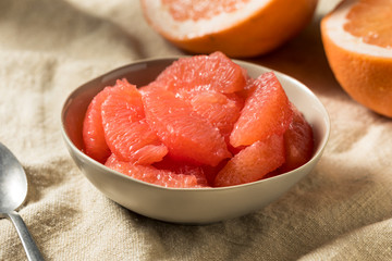 Raw Red Organic Grapefruit Slices