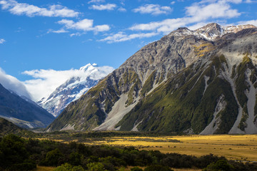 Fototapeta premium view of Mount Cook and surrounding mountains from Aoraki Mount Cook Village