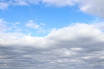 Naklejka na ściany i meble clouds on the horizon