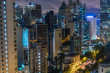 Fototapeta na wymiar 香港特別行政区の高層ビル群の夜景