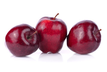 Fototapeta na wymiar A ripe apple isolated on white background.