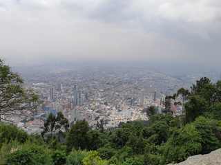 Fototapeta na wymiar ville bogota Colombie pollution 