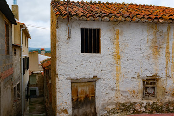 Fototapeta na wymiar Aldea de Benizar, situado a mas de 800 sobre el nivel del mar , pertenece a Moratalla en región de Murcia (España)